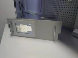 Information accumulation and processing device UNO-281R