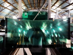 Safety glass tempered 310-50.00.00.008A rear lower one