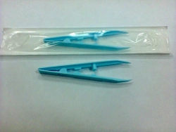 Single-use sterile 125 mm pointed polymer forceps