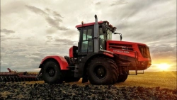 Wheeled agricultural tractor "Kirovets" brand type K-5 variant K-525St (trade mark K-525 Standard)
