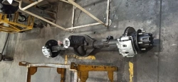 Rear axle with brakes and hubs A31R22-2400012-70
