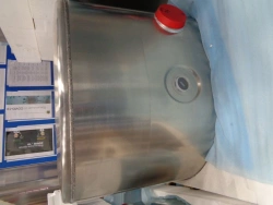 Semi-rectangular fuel tank 710 mm, 240 l