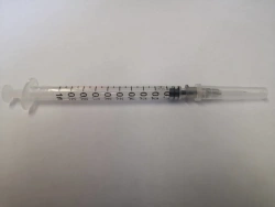 Single-use sterile three-detail injection syringe 1A "Luer" complete with 0.4x12 injection needle