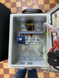 Small-size electromagnetic starters PEM