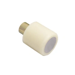 Magnesium process protector with auxiliary electrode