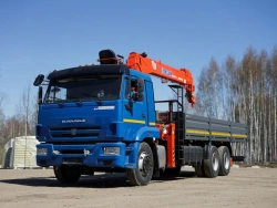 Special purpose vehicle with KMA type hydraulic loading crane on the basis of KAMAZ 65117 and its modifications 64K33N-U5