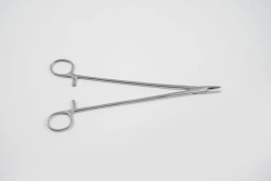 VZ-I-10-30, General surgical needle holder, with carbide plates, 240 mm