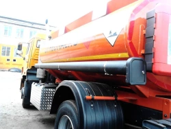 Aerodrome refuelling tanker type 9666C (Modifications 9666C5 on KAMAZ 43502-D5 chassis)