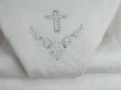 Bleached cotton terry towels for children
