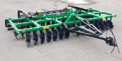 Trailed disc harrow BD-5,0x3P with roller