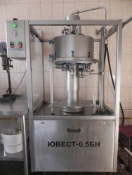 Line with productivity up to 500 bottles/hour for PET and glass containers with capacity up to 2l consisting of: YUWEST-0,5BN;YU