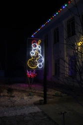 LED console (LED panel) "Snowman with a double bass" - decorative street lamp on brackets (modifications)