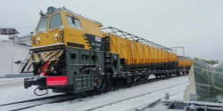 Self-propelled snow removal train PSS-1K