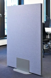 Floor cloth-covered screen