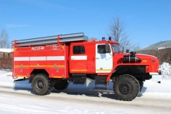43442D-10 fire tanker AC 3,0...4,0-40,-40/4,-50,-50/4,-60,-70 (43206), type 4344-06, modifications 4344V7, on chassis Ural