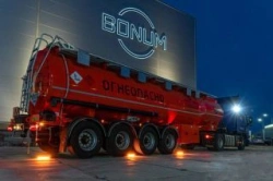 Semi-trailer-tanker for light oil products transportation BONUM 914211 (modification 914211) KpTrDsPmM