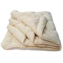 Blanket with filling of animal origin