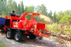 Trailed shredder TORNADO M400