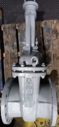 Steel wedge gate valve with sliding spindle under drive RN 2,5 MPa DN 400