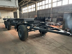 Tractor trailer type Z-8143 three-axle tractor trailer