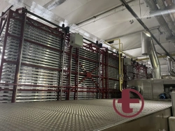 Automated storage of bread moulds