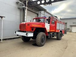 Fire tanker AC 3,0...4,0-40, -40/4,-50, -60, -70, -70/4 (43206), type 4344-09, modifications 4344A9-10 on chassis Ural 43206.