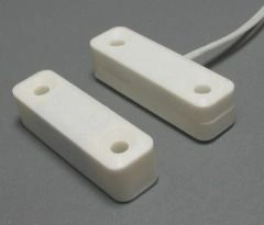 Magnetic contact point intrusion detector IO 102-16/2