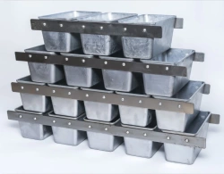 Cast baking moulds. Cast mould sections 3L10(500g)