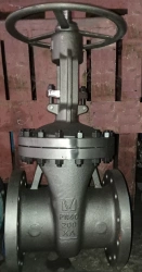 Steel wedge gate valve with sliding spindle and handwheel RN 4,0 MPa DN 200