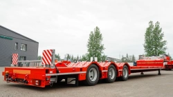 Semitrailer Tverstroimash 993931 modification 0022 variant - platform of broken structure with ramps with gooseneck access.
