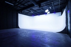 Cyclorama- Article-00028