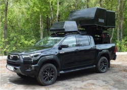Mobile KMR-FS-0,4/6-P "Repellent-Patrol" complex of radio surveillance and formation of signals of counteraction against UAVs