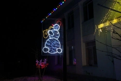 LED console (LED panel) "Snowman with saxophone" - decorative street lamp on brackets (modifications)