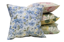 Cushions filled with animal fibres