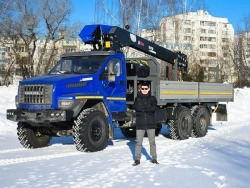 Special purpose vehicle with hydraulic loading crane of KMA type on the basis of URAL 4320 and its modifications U0K01N-4L150