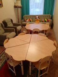 Children's adjustable table "Romashka" Item No.: StDR-1