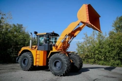 Front loader PBTK-764 "STANISLAV" equipped with YAMZ engine (YAMZ-238M2, YAMZ-236BE, YAMZ-238D, YAMZ-7511).