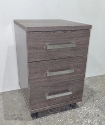 Swinging pedestal Consul