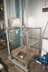 Pneumatic lifting and lowering platform PPR