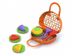Sand set ?125 (3 moulds "Cakes", 3 saucers, rake, dustpan, kettle, bag - basket)