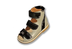 Complex orthopaedic footwear, children's, for boys, without insulated lining