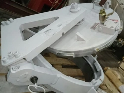 Bayonet end gate valve (type ZBK, model range DN150-1600 PN 1.6-16 MPa)