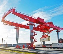 Electric gantry crane "LOGOMASTER"