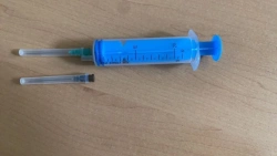 Injection syringe for single use, three-detailed, sterile type "Luer" , with needles, version - 20 A "Luer". with needles, in ve