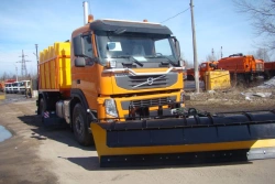Combined road sweeping machine MKDU-8