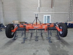 Chisel plough PC-4,5