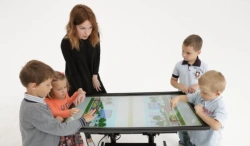 Interactive table for speech therapist "ViEl"
