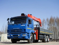 Special purpose vehicle with KMA type hydraulic loading crane on the basis of KAMAZ 65117 and its modifications 64K03N-U5