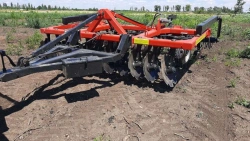 Modernised universal disc harrow BDM-U 3x2P trailed