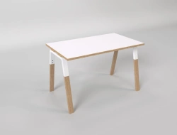 Straight work desk with elegant metal and solid wood supports SR6-B